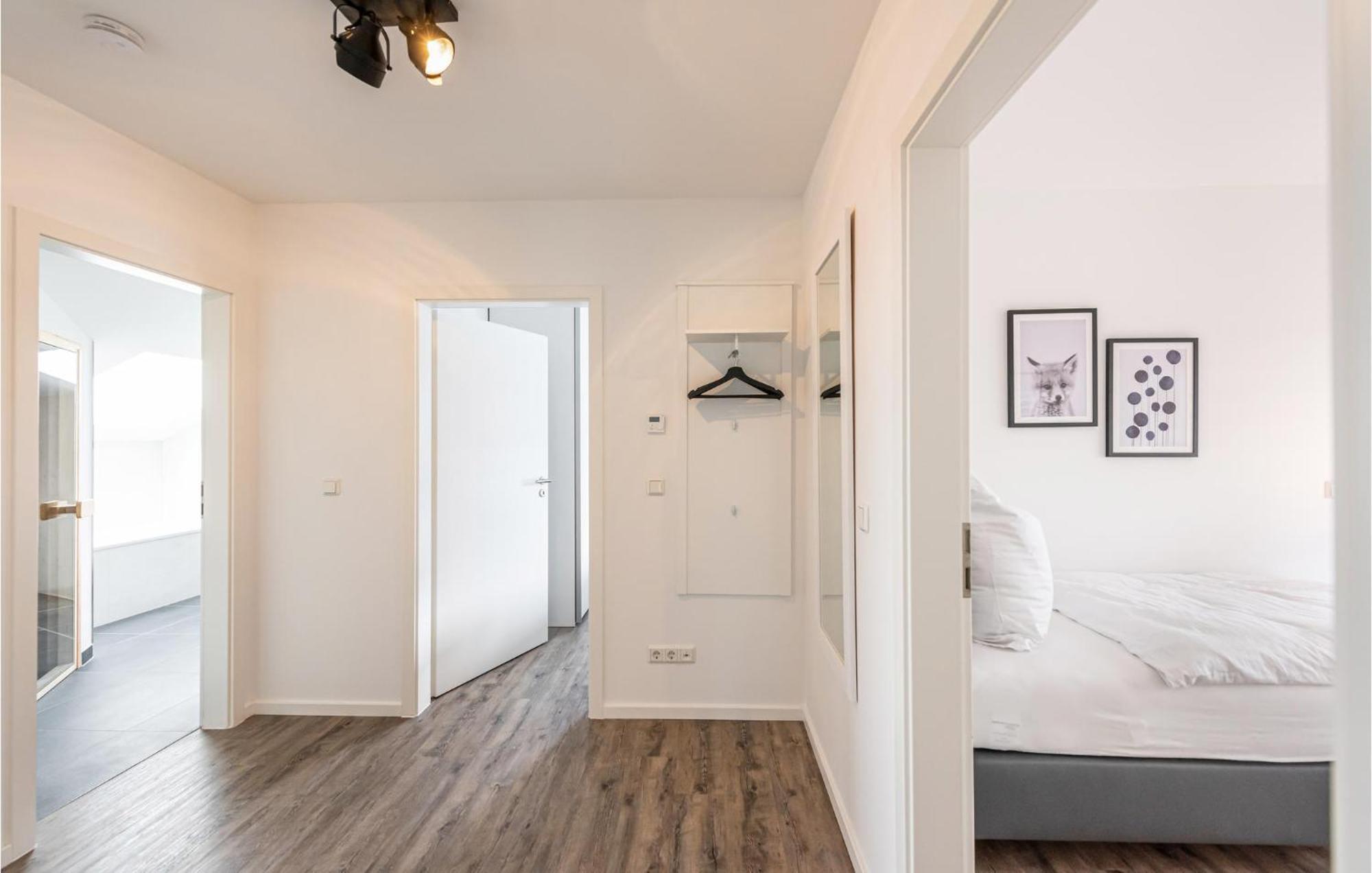 Amazing Apartment In Rechlin With Kitchen Екстер'єр фото